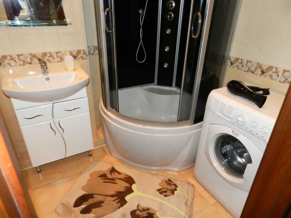 1-Room Luxury Apartment On Sobornyi Avenue 174-А, By Grandhome. Center Zaporizhia Dış mekan fotoğraf